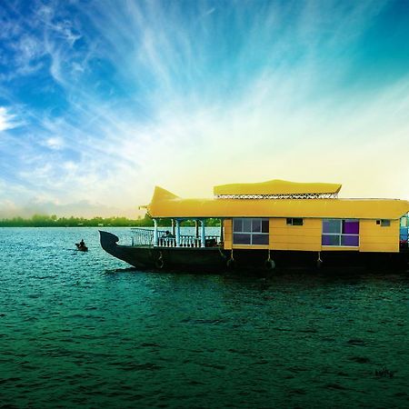 Sreekrishna Houseboat C/O Sreekrishna Ayurveda Panchakarma Centre Hotel Alappuzha Quarto foto