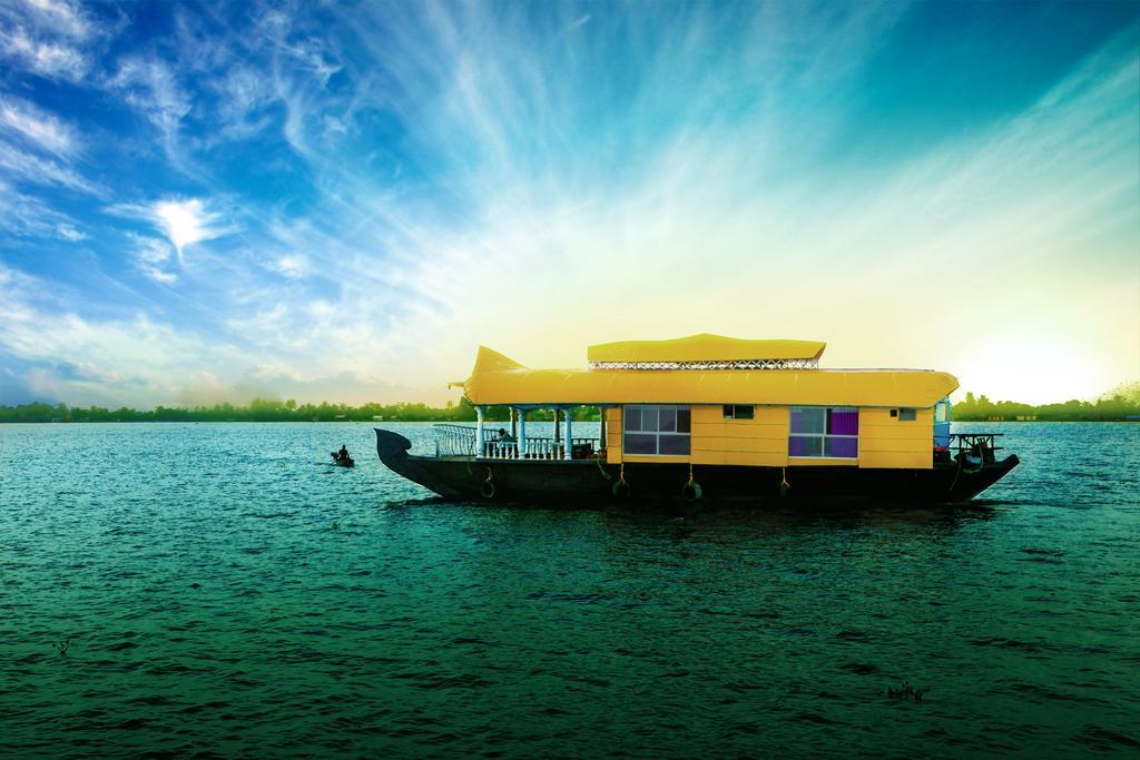 Sreekrishna Houseboat C/O Sreekrishna Ayurveda Panchakarma Centre Hotel Alappuzha Quarto foto