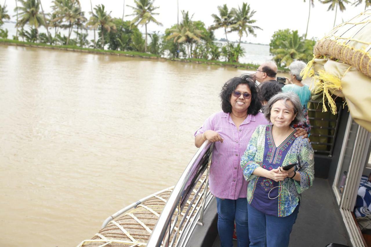 Sreekrishna Houseboat C/O Sreekrishna Ayurveda Panchakarma Centre Hotel Alappuzha Exterior foto